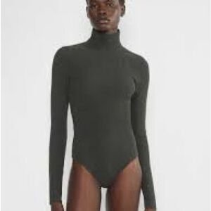 Aritzia Dark Gray Long Sleeve Bodysuit